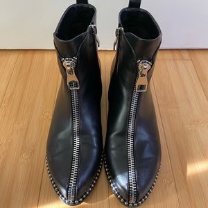 Unique pair of Ankle Boots!